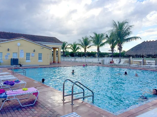 $1,800 | 1663 Southeast 29th Street, Unit 109, Homestead, FL 33035