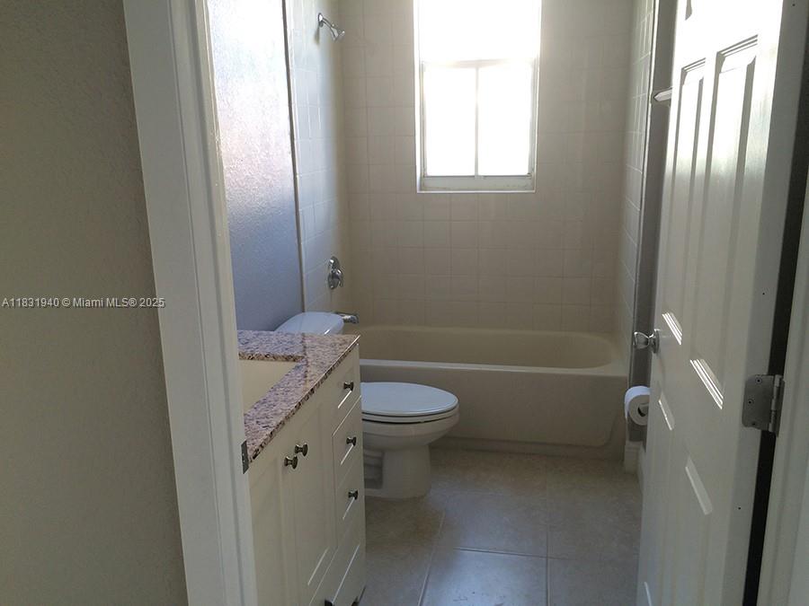 1663 Southeast 29th Street, Unit 109 Homestead, FL 33035 - Photo 27 of 32
