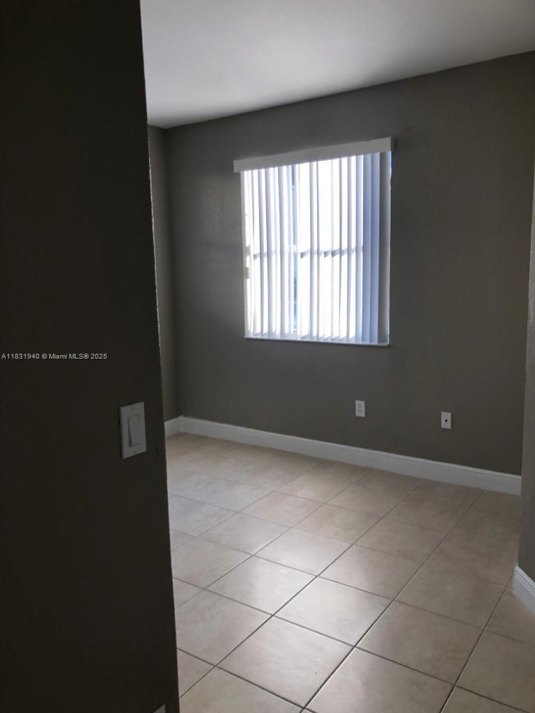 1663 Southeast 29th Street, Unit 109 Homestead, FL 33035 - Photo 7 of 32