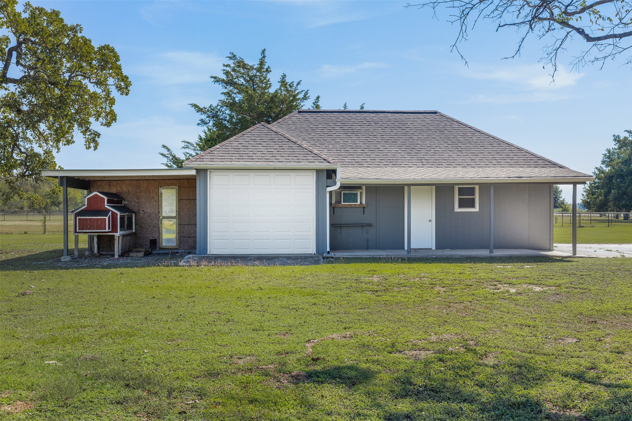3500 Fazzino Lane Bryan, TX 77807 - Photo 27 of 42 Chicken House attached to the second garage building.