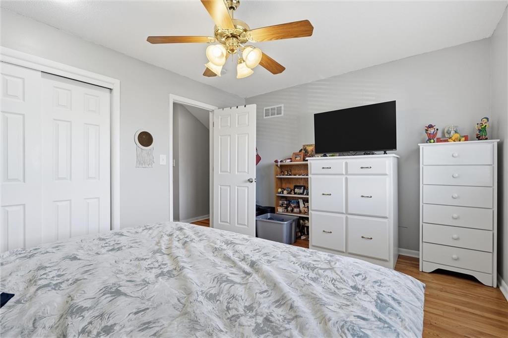 1409-1411 East Ridgeway Drive Olathe, KS 66061 - Photo 20 of 35