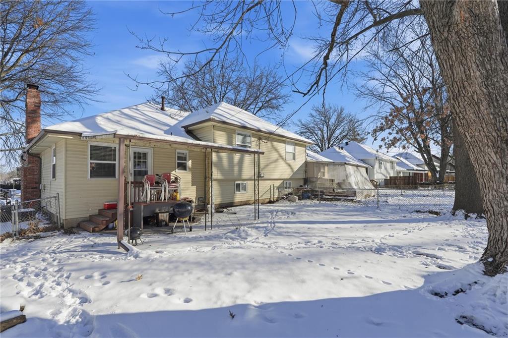 1409-1411 East Ridgeway Drive Olathe, KS 66061 - Photo 29 of 35