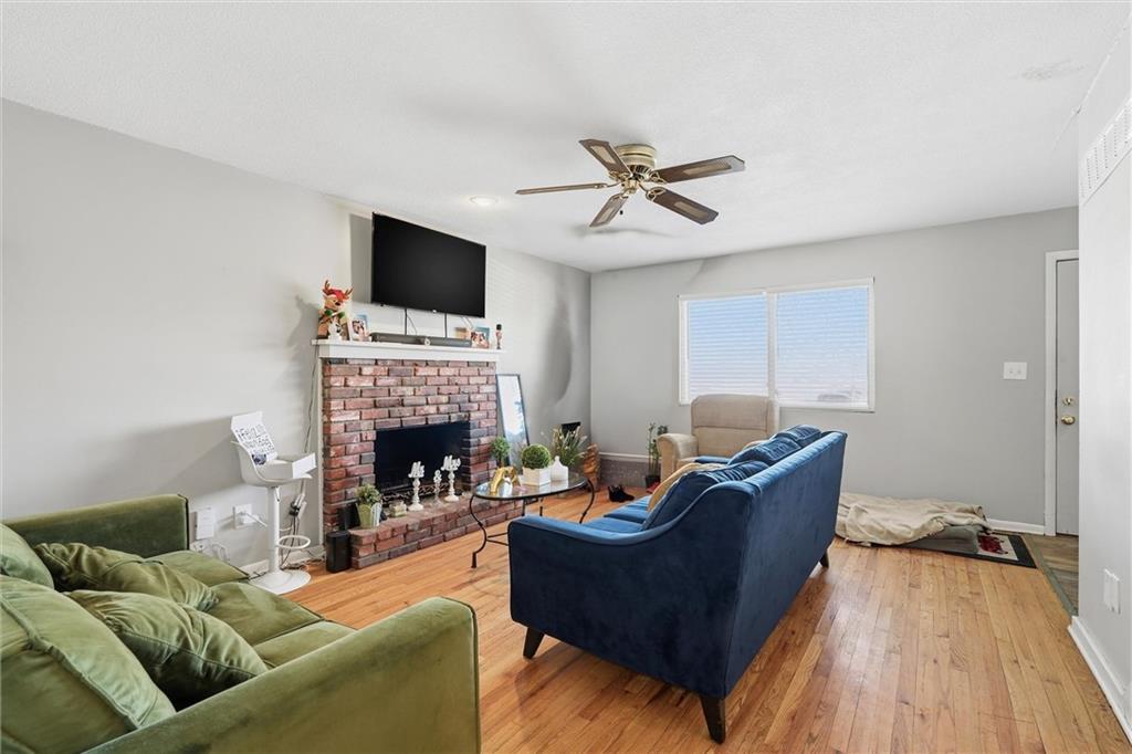 1409-1411 East Ridgeway Drive Olathe, KS 66061 - Photo 6 of 35