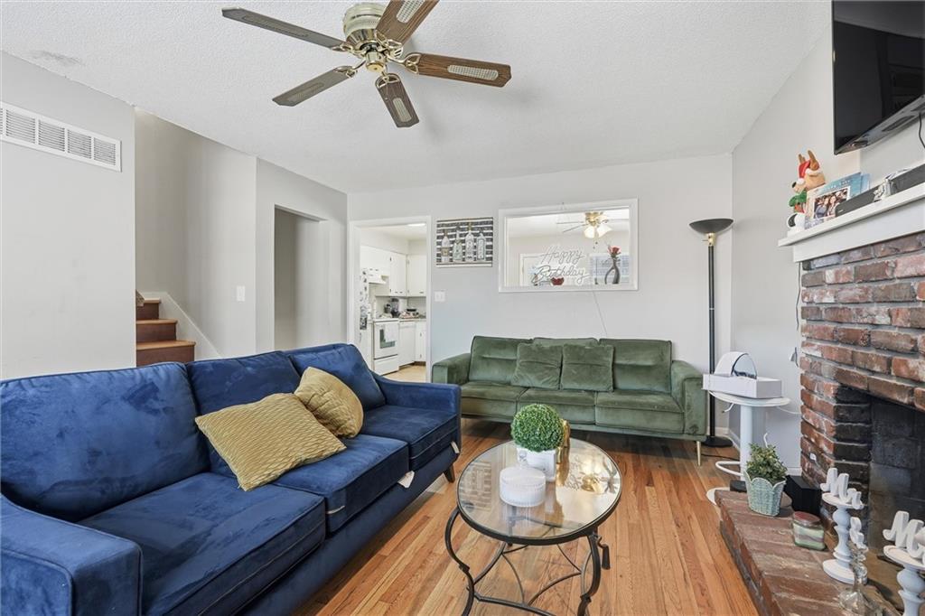 1409-1411 East Ridgeway Drive Olathe, KS 66061 - Photo 8 of 35