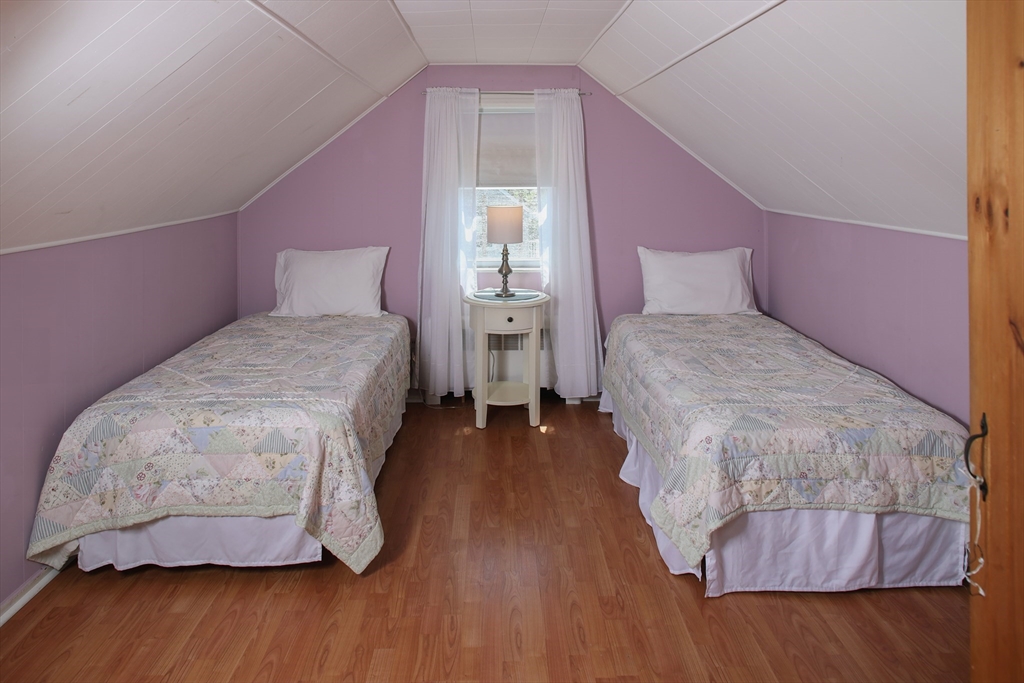 84 Newport Road Hull, MA 02045 - Photo 19 of 27