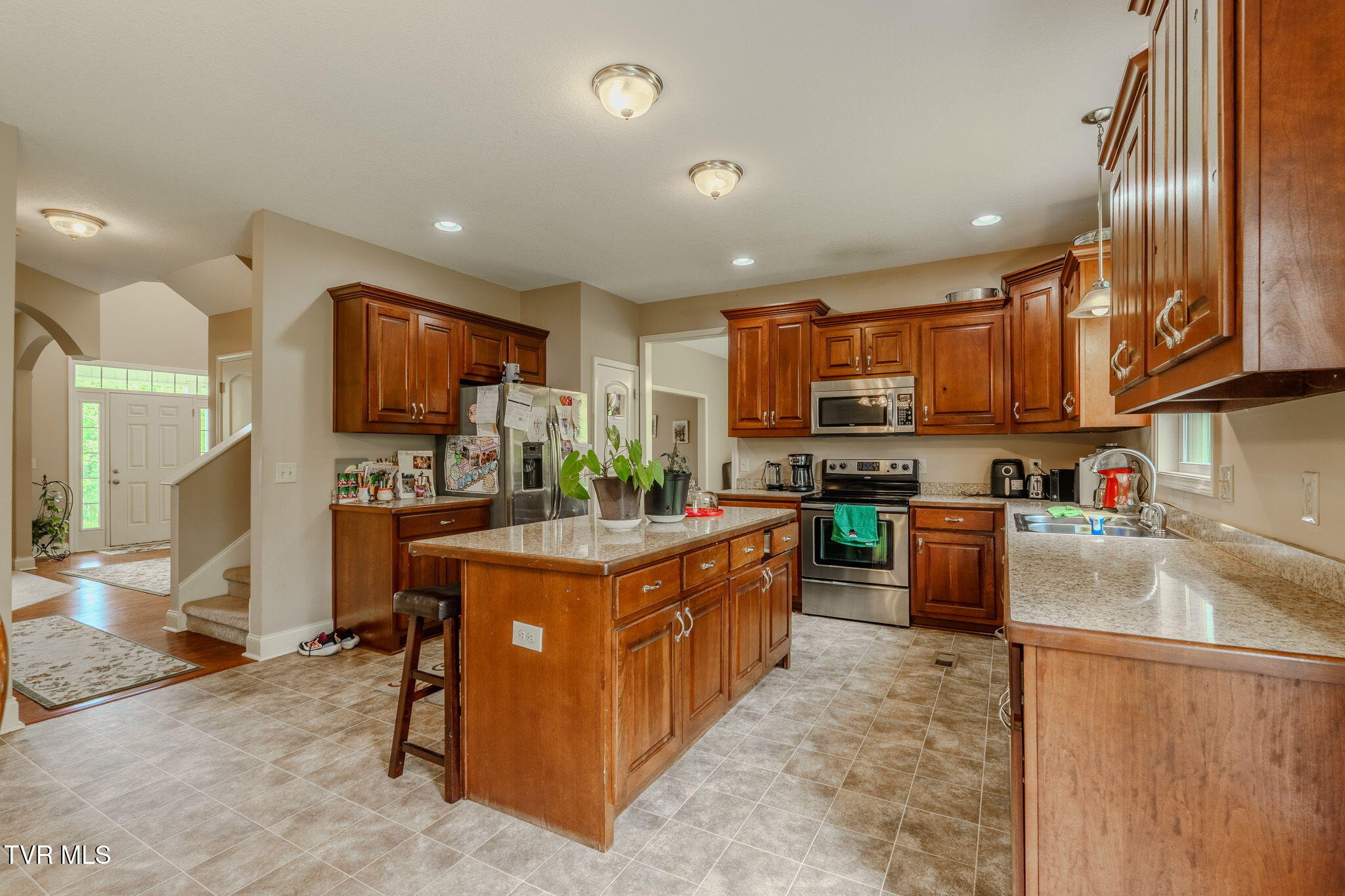 2898 Watauga Road Johnson City, TN 37601 - Photo 18 of 45 33-web-or-mls-_DSC3719-HDR