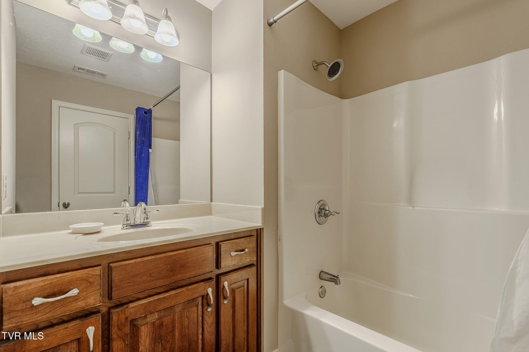 2898 Watauga Road Johnson City, TN 37601 - Photo 24 of 45 11-web-or-mls-_DSC3999-HDR