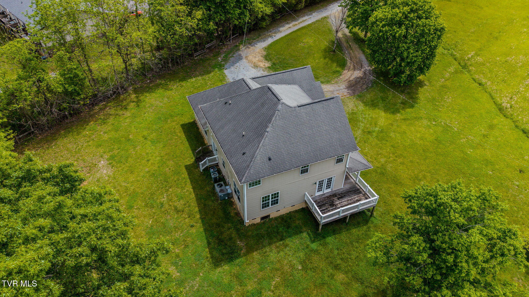 2898 Watauga Road Johnson City, TN 37601 - Photo 39 of 45 31-web-or-mls-DJI_20260430120731_0150_D