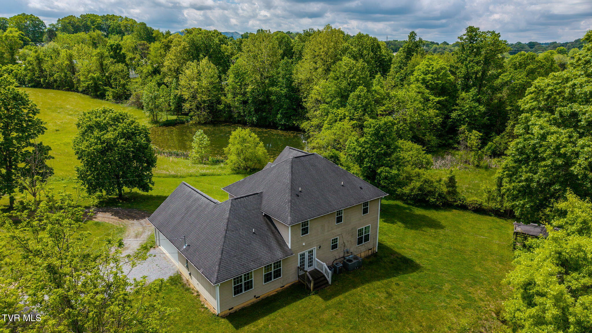 2898 Watauga Road Johnson City, TN 37601 - Photo 43 of 45 30-web-or-mls-DJI_20260430120713_0149_D