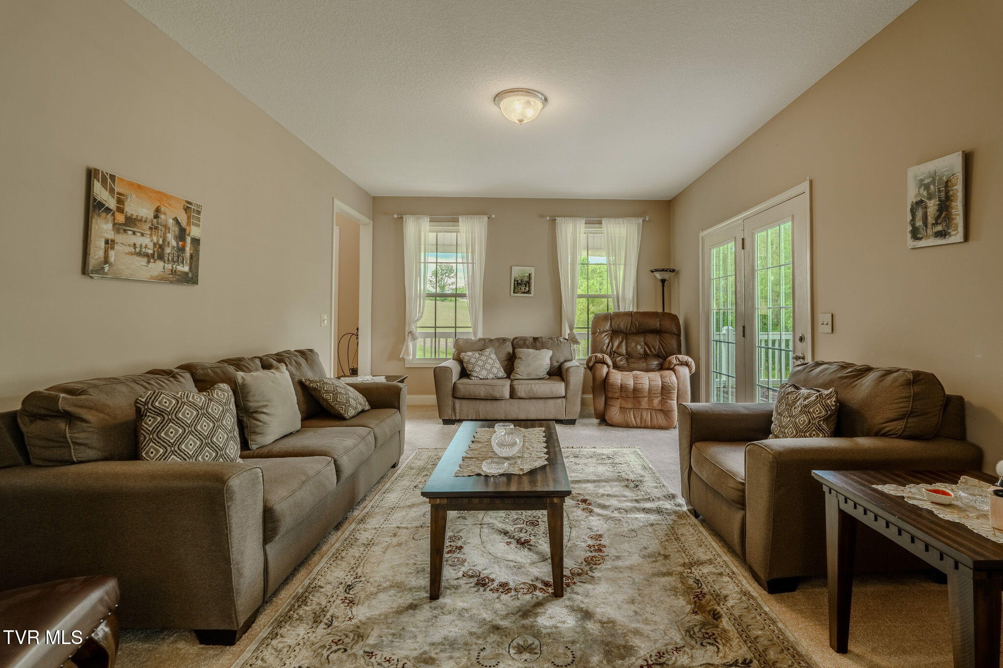 2898 Watauga Road Johnson City, TN 37601 - Photo 5 of 45 1-web-or-mls-_DSC3884-HDR