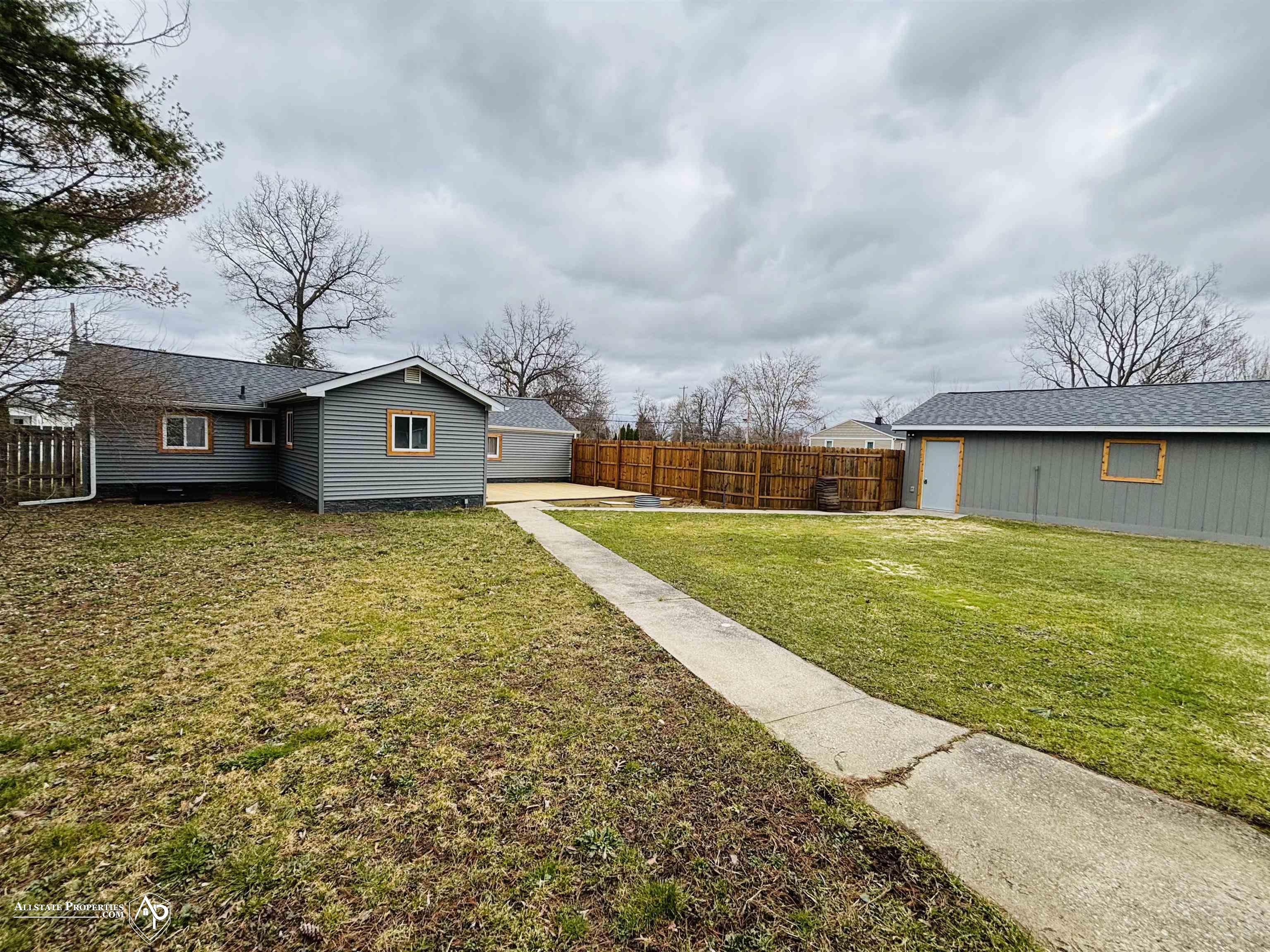 12142 Davison Road Davison, MI 48423 - Photo 13 of 16 50169572-101f9b4e-e217-4540-a5ae-def5ddcd775f.JPG