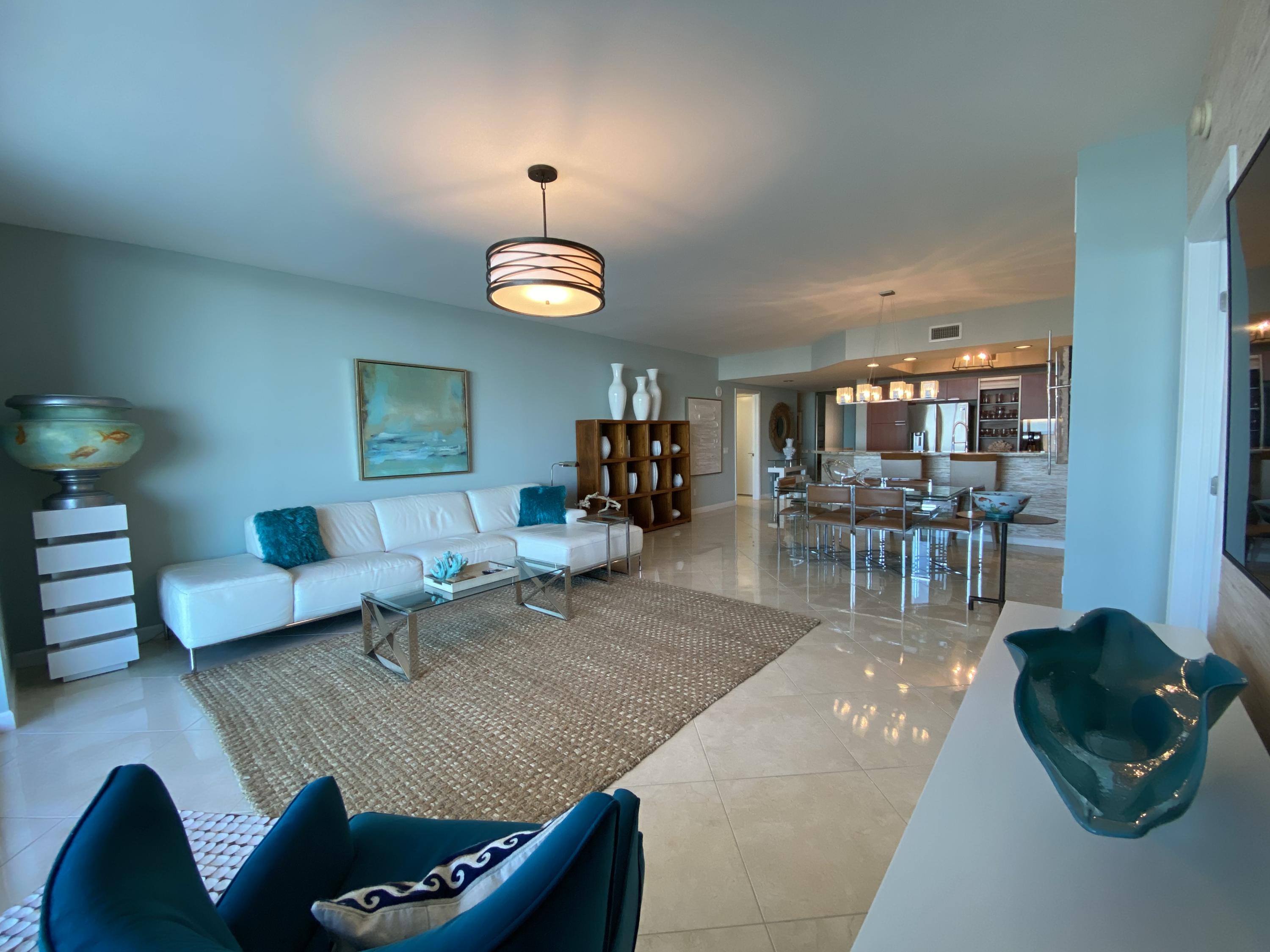 2640 Lake Shore Drive, Unit 2211 Riviera Beach, FL 33404 - Photo 3 of 27 Living Room