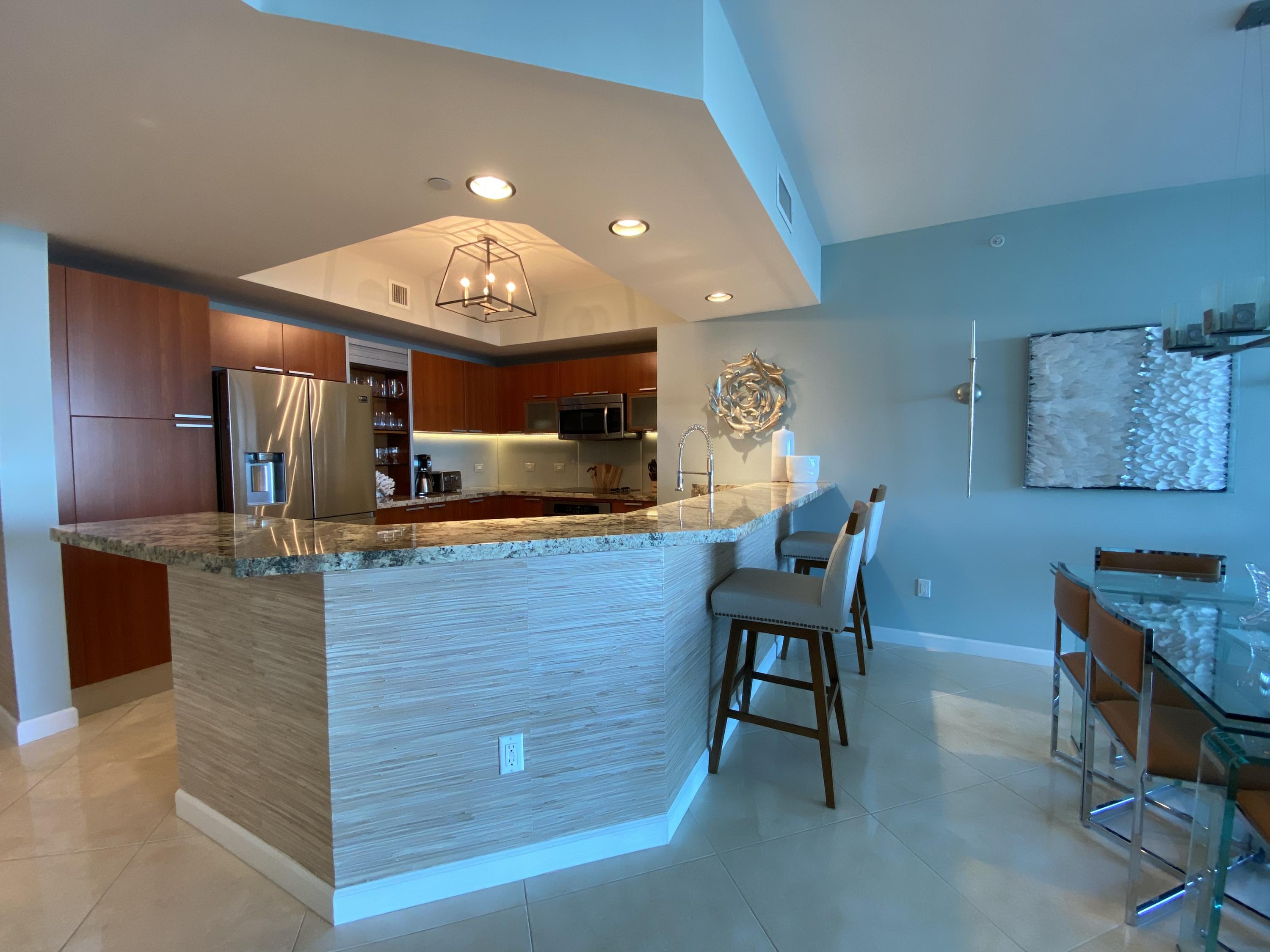 2640 Lake Shore Drive, Unit 2211 Riviera Beach, FL 33404 - Photo 7 of 27 Kitchen