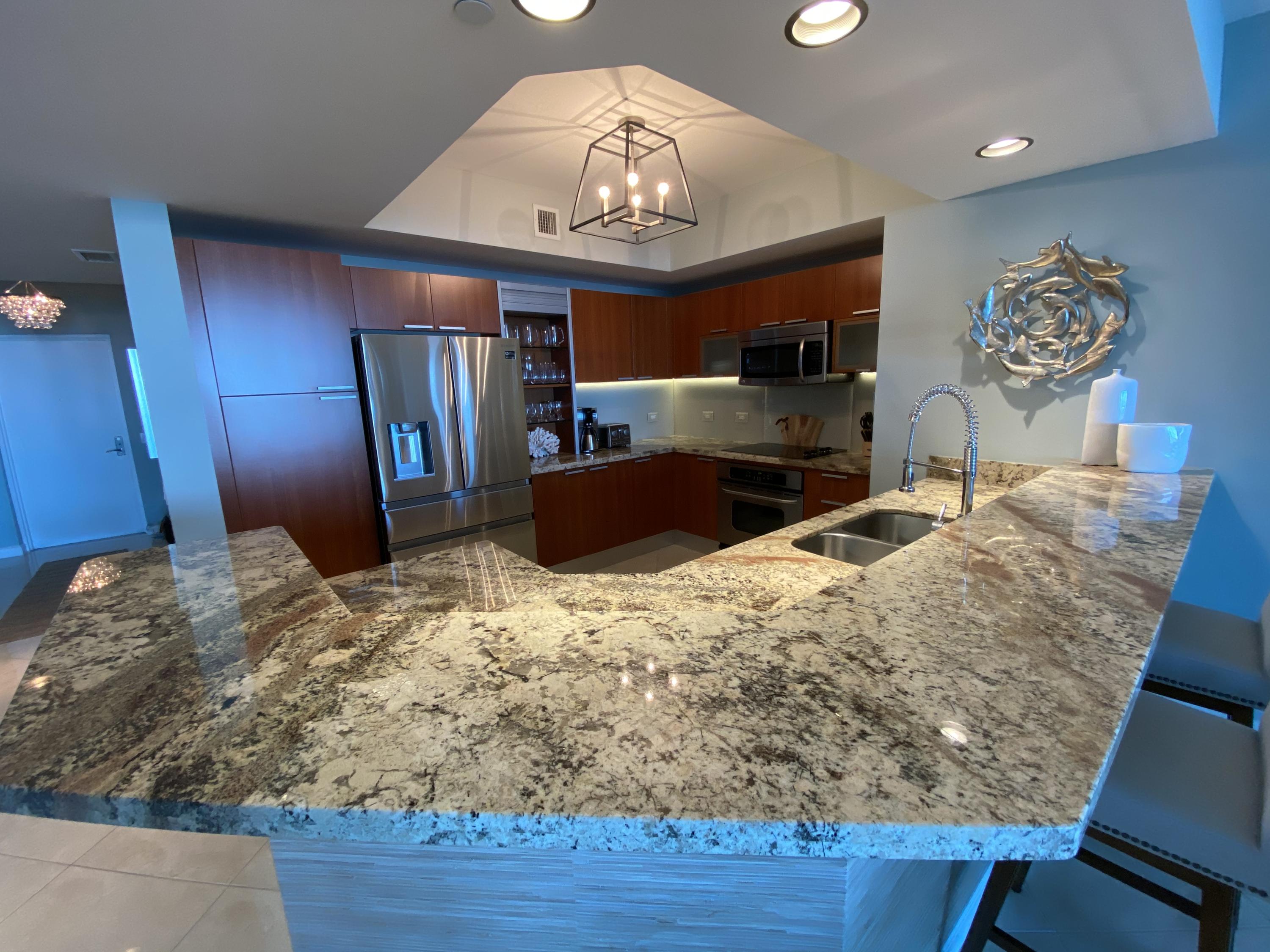 2640 Lake Shore Drive, Unit 2211 Riviera Beach, FL 33404 - Photo 8 of 27 Kitchen
