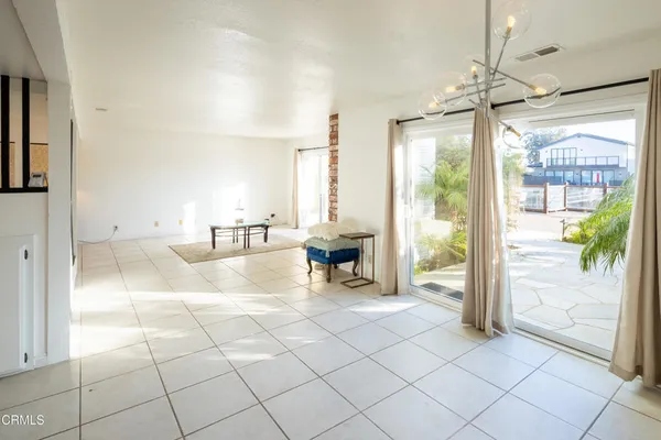 $5,200 | 2414 Monaco Drive, Oxnard, CA 93035