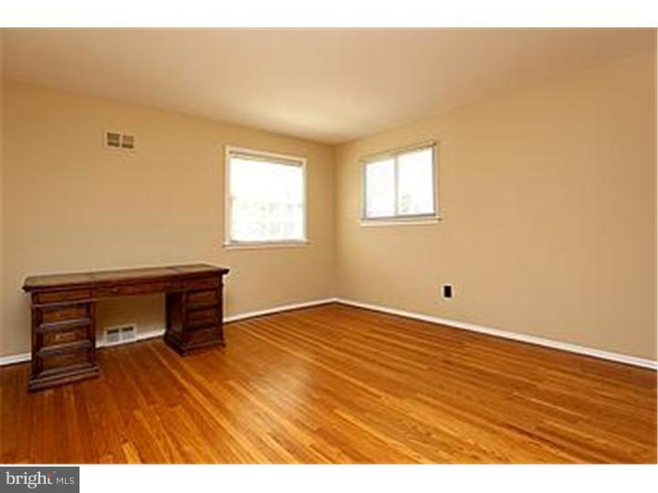 3216 Nottingham Road Norristown, PA 19403 - Photo 20 of 25 Bedroom 3
