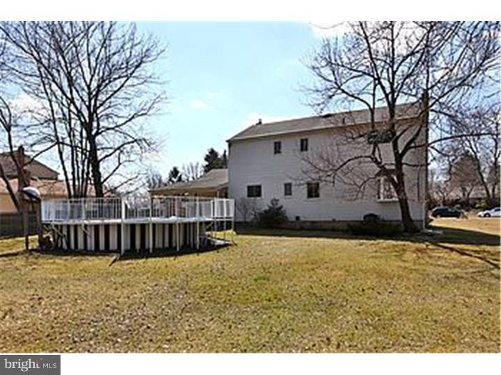 3216 Nottingham Road Norristown, PA 19403 - Photo 4 of 25 Exterior Back