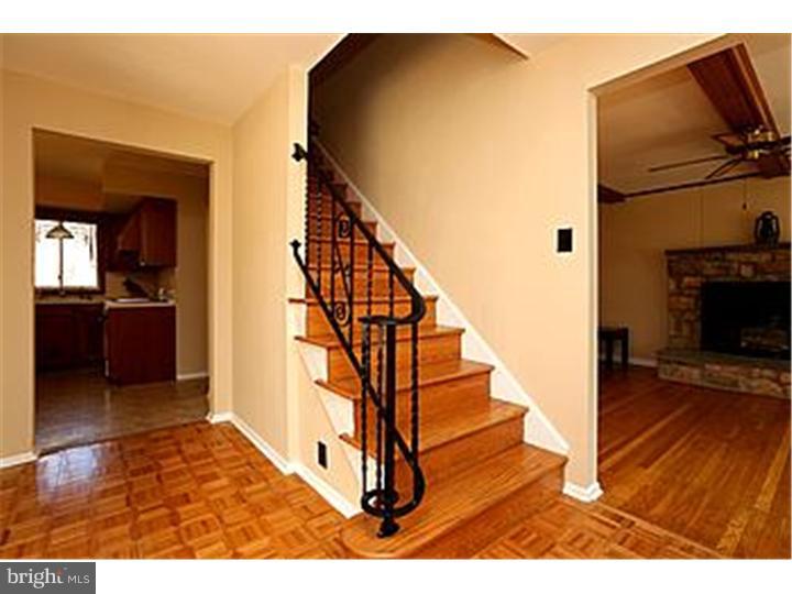 3216 Nottingham Road Norristown, PA 19403 - Photo 5 of 25 Foyer