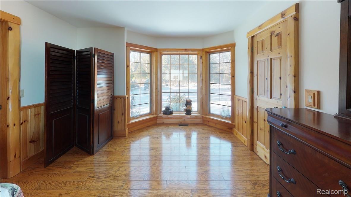 3130 North Lakeshore Road Deckerville, MI 48427 - Photo 17 of 53 3130-Lakeshore-Bedroom(5).jpg