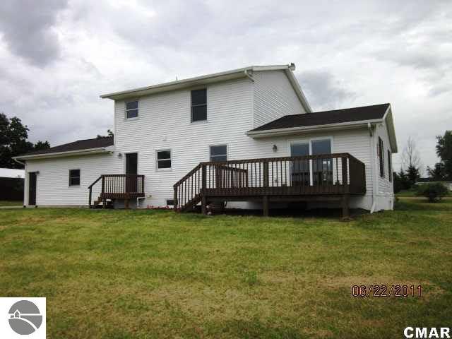 11221 East Colby Road Crystal, MI 48818 - Photo 20 of 20 1771555-19.JPG