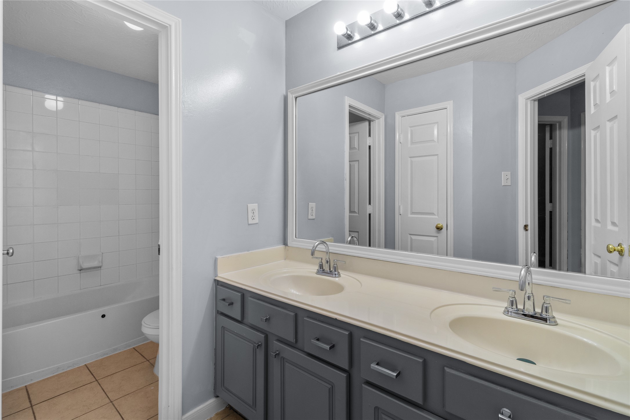 127 St Finans Way Houston, TX 77015 - Photo 8 of 25