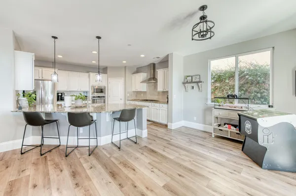 $770,000 | 3076 Portals Avenue, Clovis, CA 93619