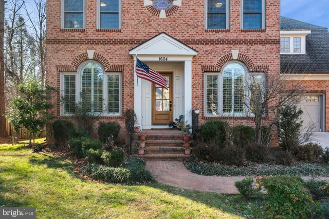 $9,000 | 1604 Colonial Lane, McLean, VA 22102