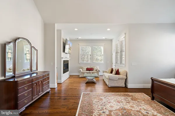 a view of a room with an empty space