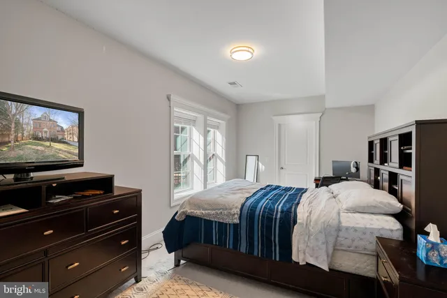 $9,000 | 1604 Colonial Lane, McLean, VA 22102