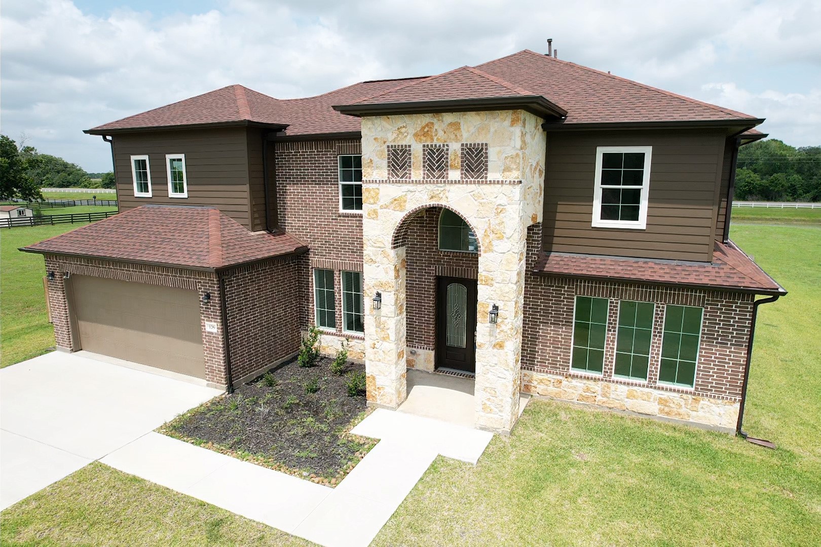 126 Lakeland Circle Rosharon, TX 77583 - Photo 1 of 41 Stunning aerial view.