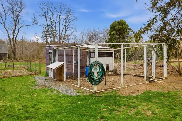 $589,000 | 739 East, Tiverton, RI 02878