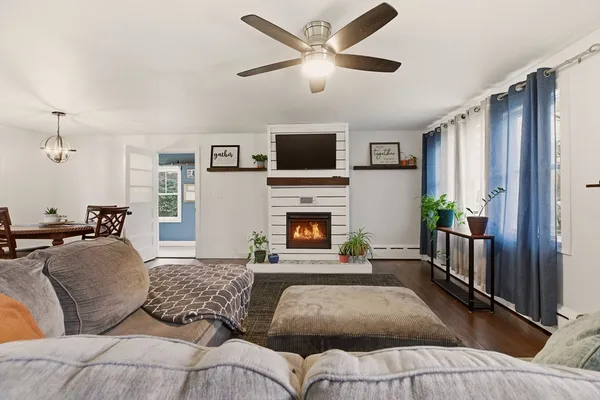 $589,000 | 739 East, Tiverton, RI 02878