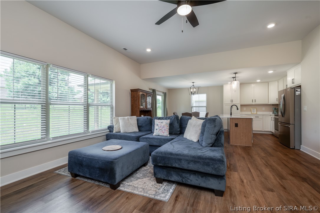 7012 Dylan Circle Georgetown, IN 47122 - Photo 9 of 31