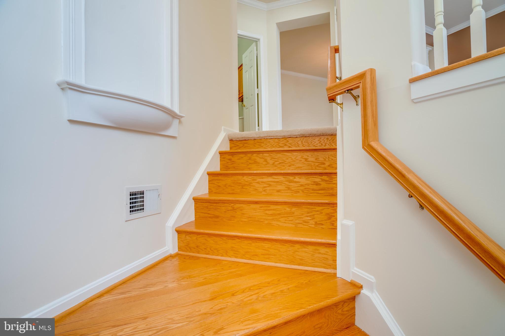 13641 Cedar Run Lane Herndon, VA 20171 - Photo 5 of 56