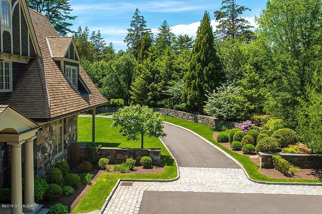 16 Doubling Road Greenwich, CT 06830 - Photo 43 of 45 a view of a backyard with plants