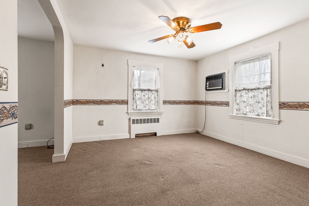 18 Braman Street Danvers, MA 01923 - Photo 12 of 36