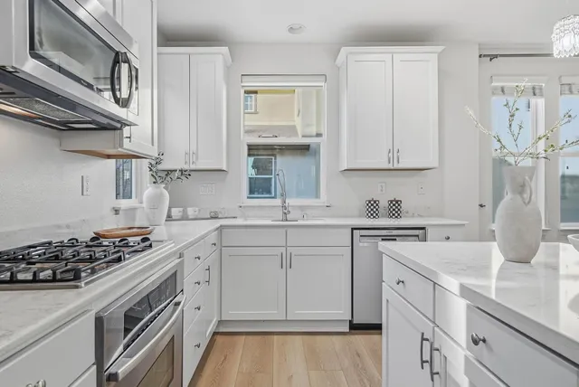 $1,399,900 | 214 Peppermint Tree Terrace, Unit 1, Sunnyvale, CA 94086