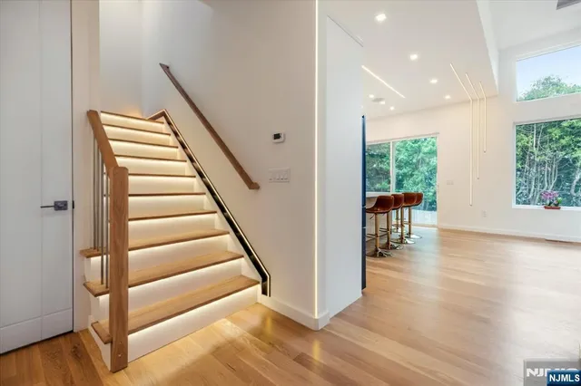 $1,775,000 | 145 Midwood Road, Glen Rock, NJ 07452