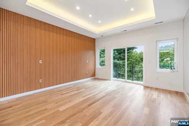 $1,775,000 | 145 Midwood Road, Glen Rock, NJ 07452