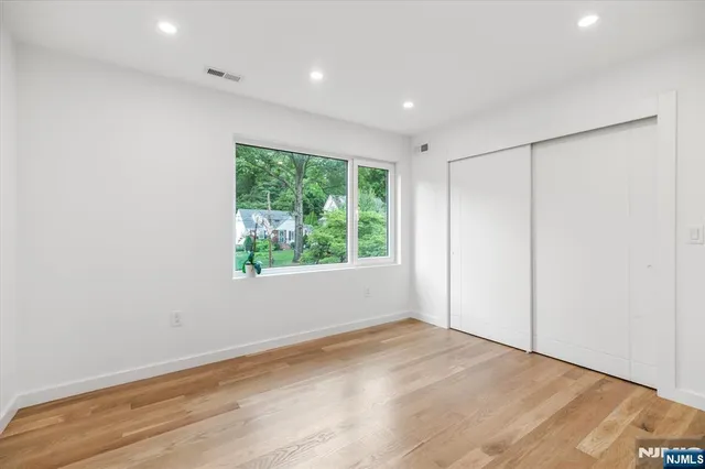 $1,775,000 | 145 Midwood Road, Glen Rock, NJ 07452