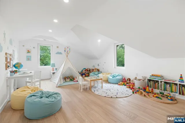 $1,775,000 | 145 Midwood Road, Glen Rock, NJ 07452