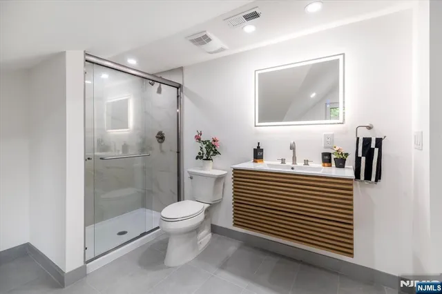 $1,775,000 | 145 Midwood Road, Glen Rock, NJ 07452