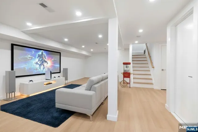 $1,775,000 | 145 Midwood Road, Glen Rock, NJ 07452