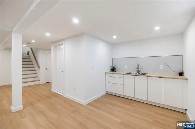 $1,775,000 | 145 Midwood Road, Glen Rock, NJ 07452