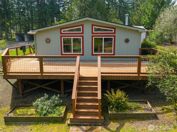 $499,999 | 5010 Offut Lake Road Southeast, Tenino, WA 98589
