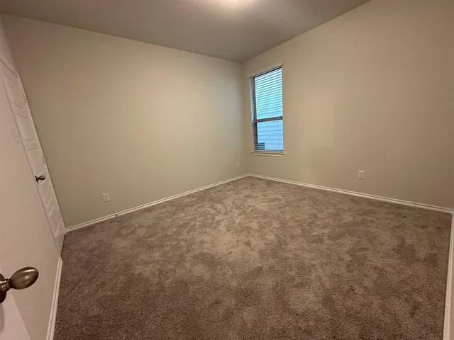 $2,000 | 1613 Edgeway Drive, Aubrey, TX 76227