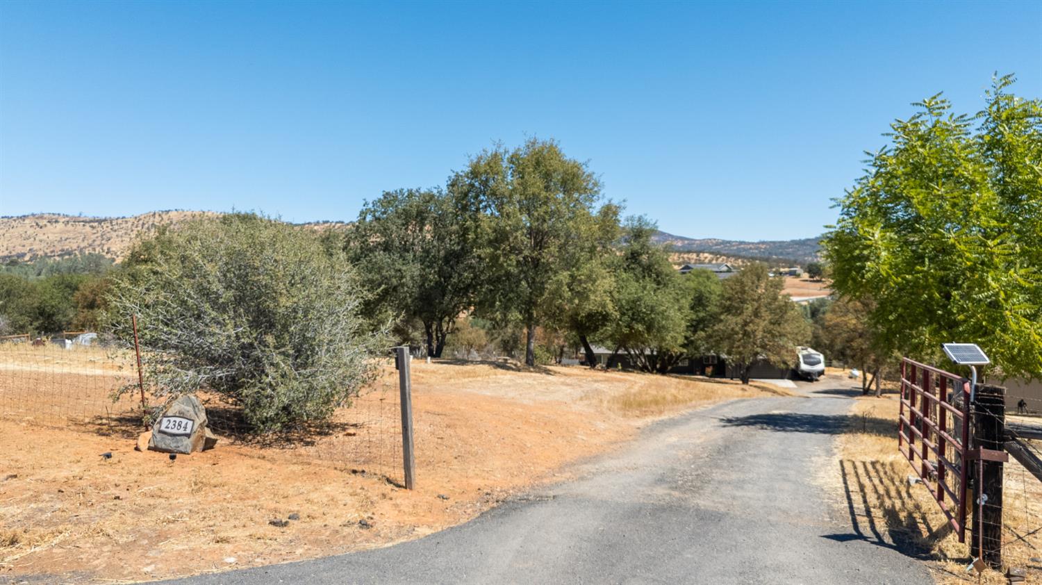 2384 Choctaw Road Copperopolis, CA 95228 - Photo 5 of 53 a view of a snow on the road