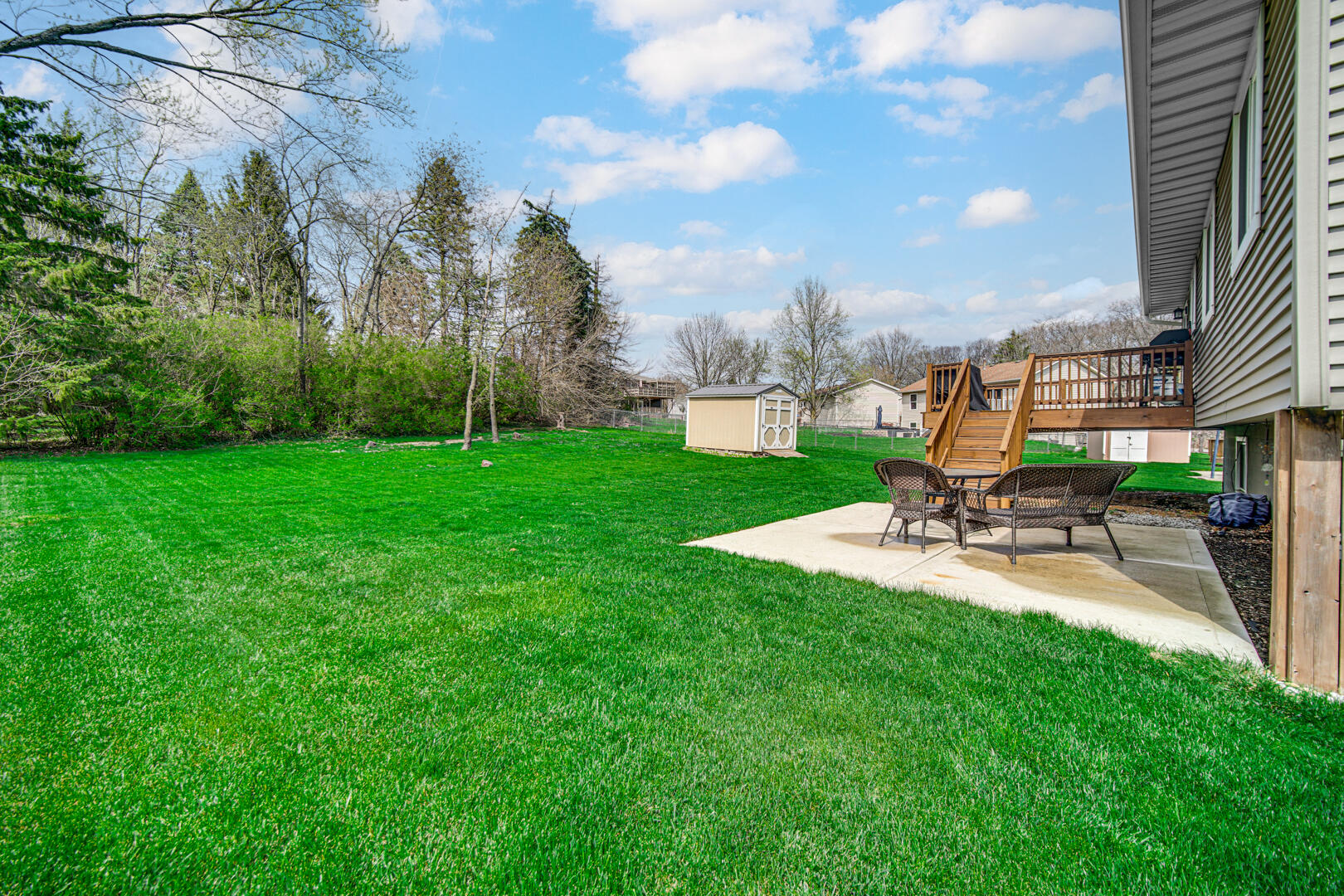 3113 Devonshire Circle Crown Point, IN 46307 - Photo 18 of 18 a view of a backyard with sitting area