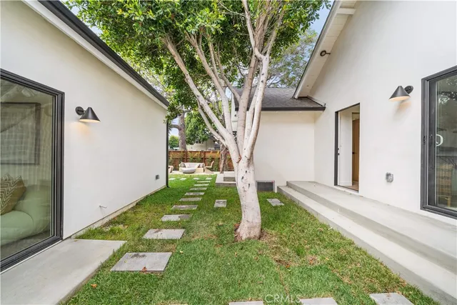 $9,980 | 2203 Pelham Avenue, Los Angeles, CA 90064
