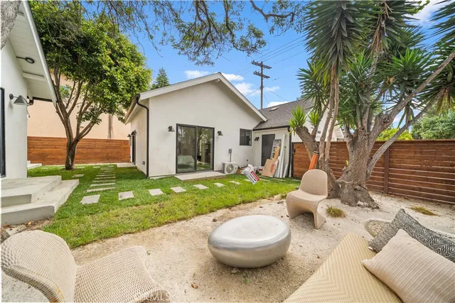 $9,980 | 2203 Pelham Avenue, Los Angeles, CA 90064